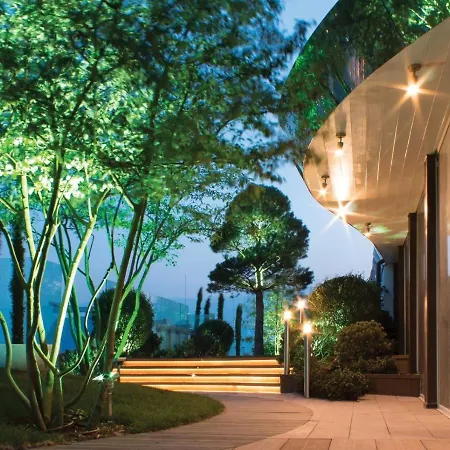 Апартаменти Luxury For Business & Pleasure Royal 2 Київ Екстер'єр фото