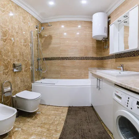 Апартаменти Luxury For Business & Pleasure Royal 2 Київ Екстер'єр фото