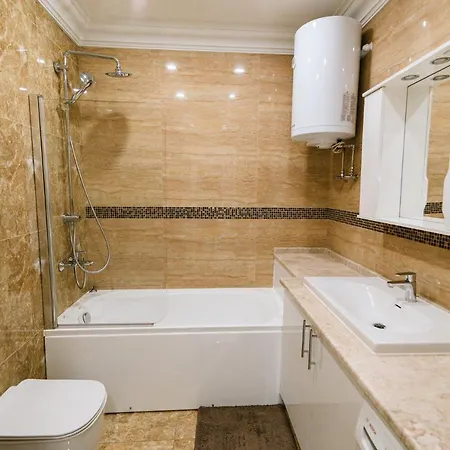 Апартаменти Luxury For Business & Pleasure Royal 2 Київ Екстер'єр фото