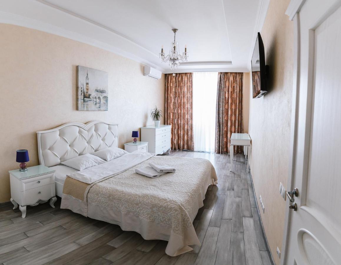 Luxury For Business & Pleasure Royal 2 Apartment